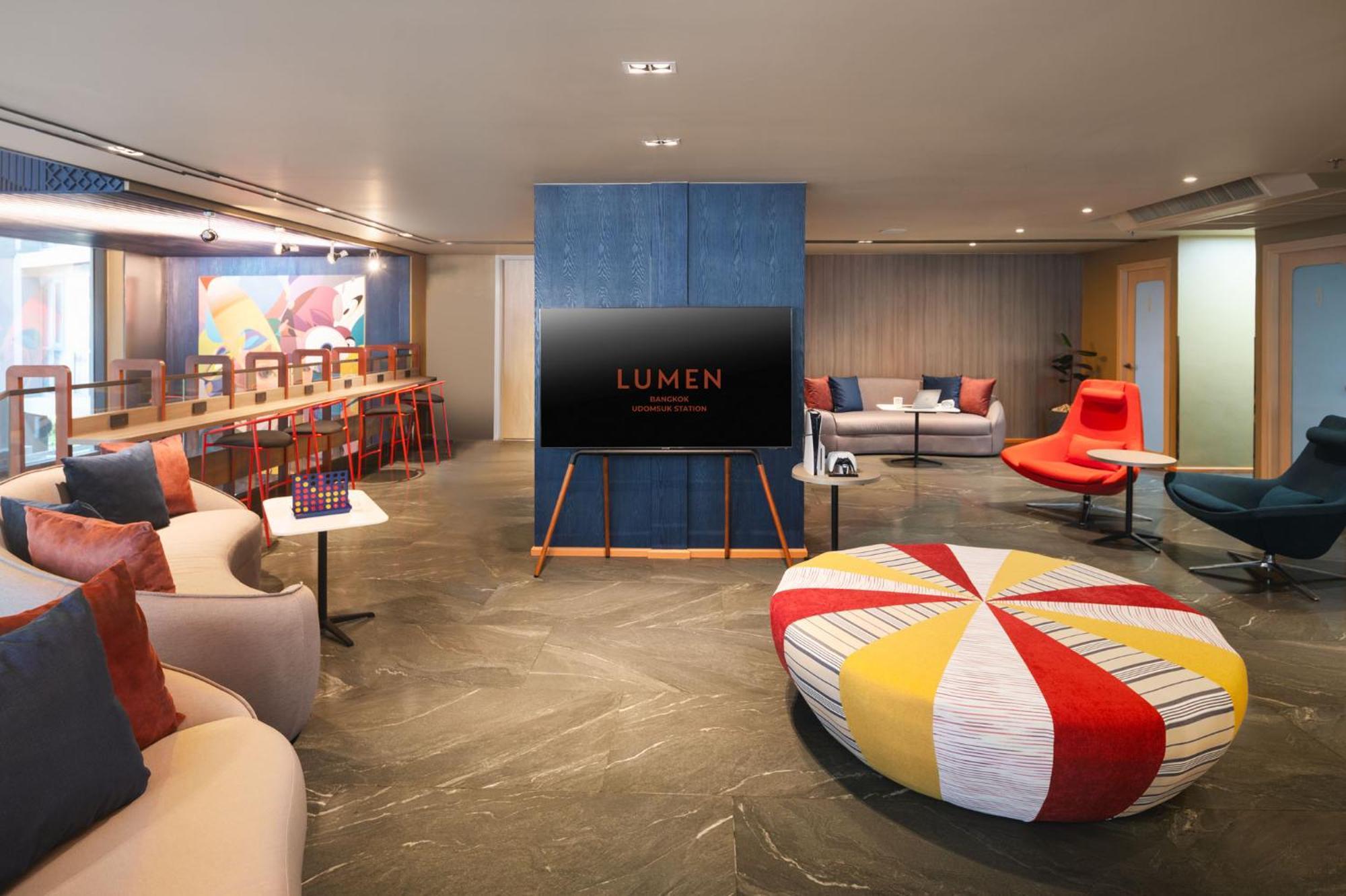 โรงแรม Lumen Udomsuk Station 4*