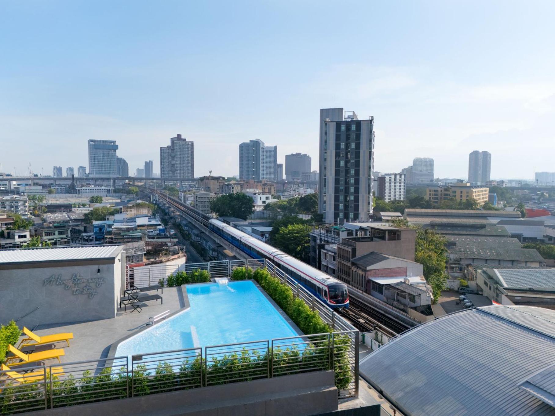 Lumen Udomsuk Station โรงแรม กรุงเทพมหานคร